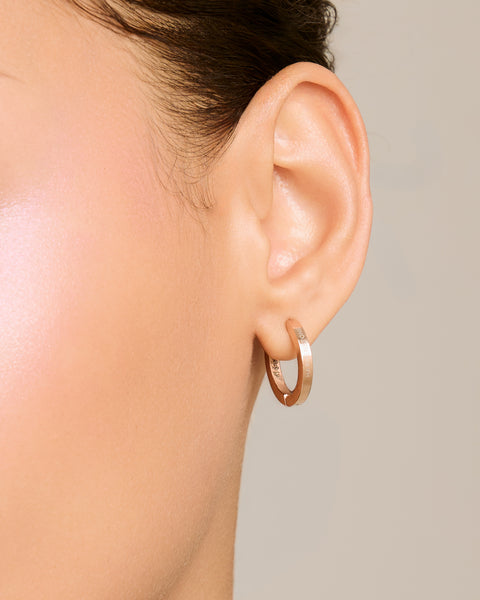 Lakshmi Mantra Earring | ต่างหูพระแม่ลักษมี' สลักยันต์ 'ศรี ลักษมี